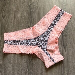 NWT 2018 Victoria's Secret Cheeky Feminine Leopard Panty Size Small